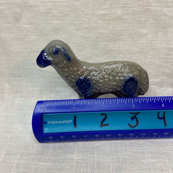 BBP Pottery Works Salt Glaze Stoneware Sheep/Lamb Figurine Cobalt Blue 3”x3.5” - Picture 4 of 6